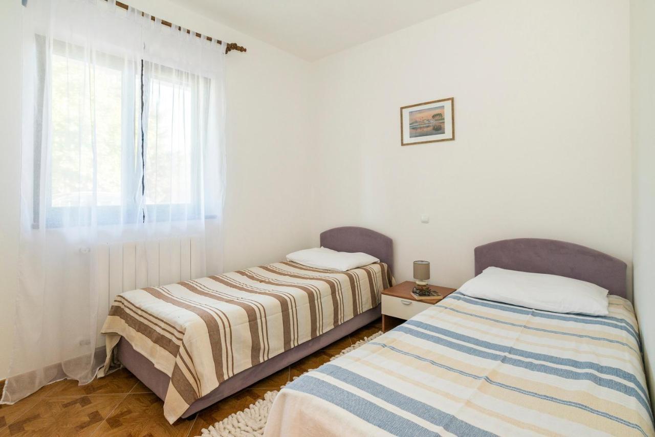 Apartments Vienna Zambratija  Habitación foto